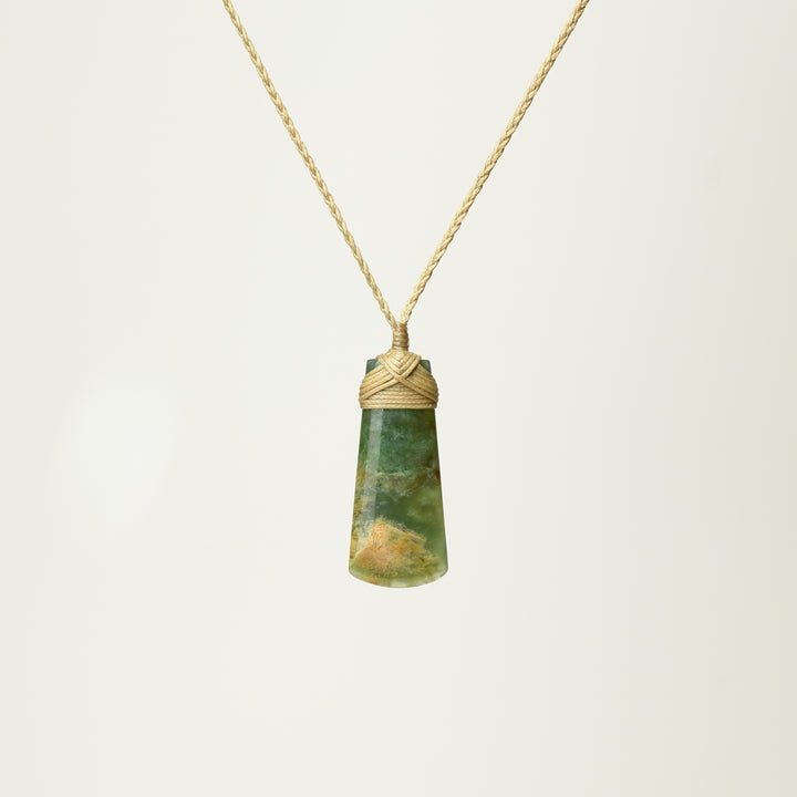 Small Flower Pounamu Toki Pendant