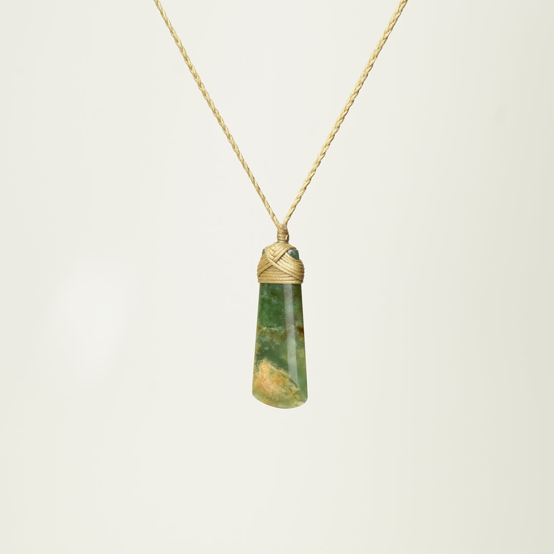 Small Flower Pounamu Toki Pendant
