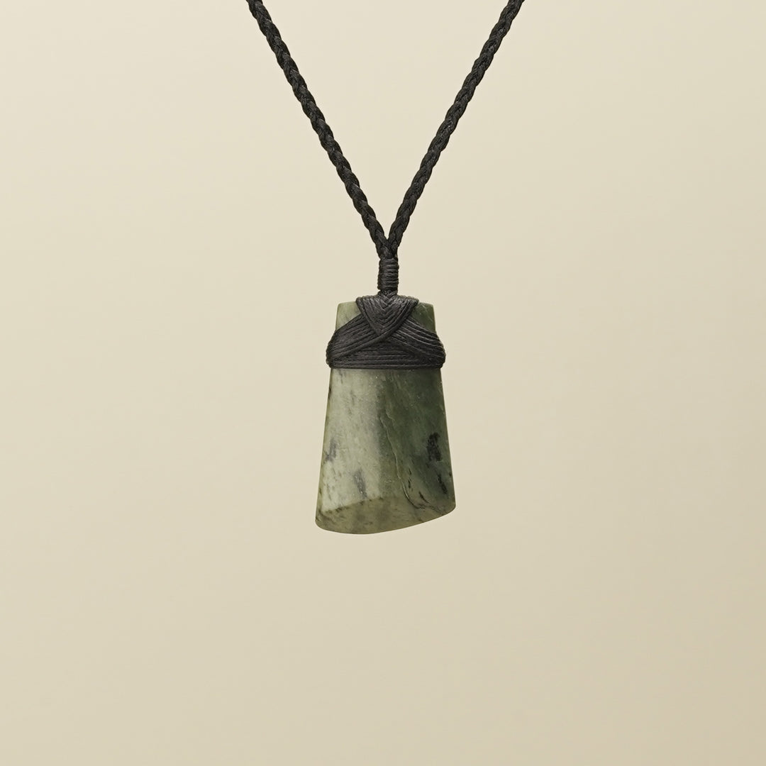 Toki Kokopu Inanga Pounamu Medium Pendant