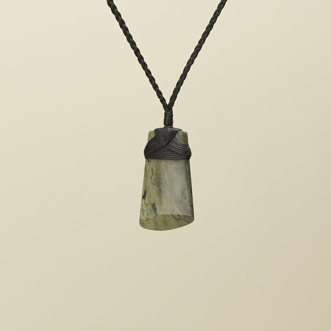 Toki Kokopu Inanga Pounamu Medium Pendant