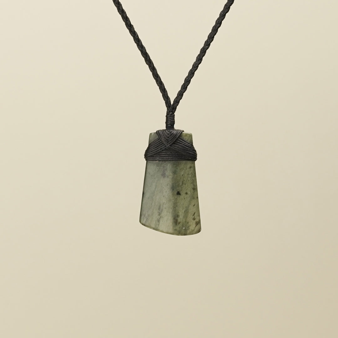 Toki Kokopu Inanga Pounamu Medium Pendant