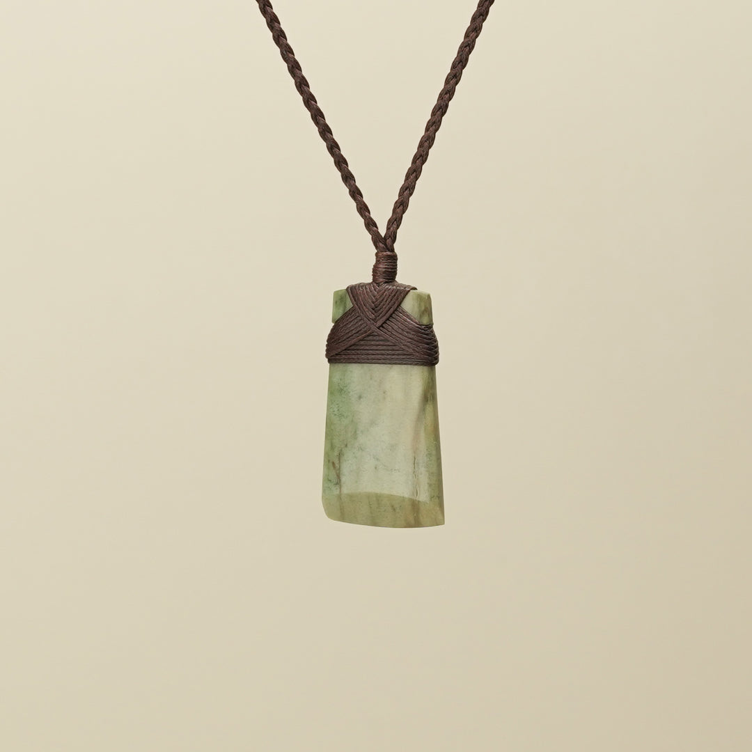 Toki Raukaraka Pounamu Medium Pendant