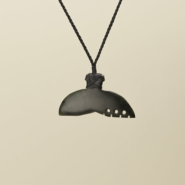 Whale's Tail Kawakawa Pounamu Medium Pendant