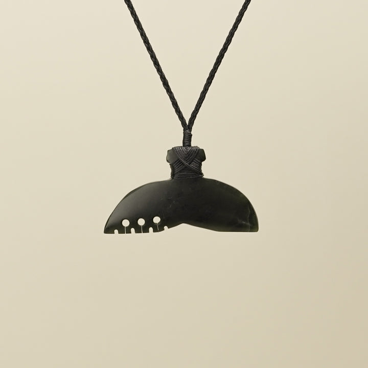 Whale's Tail Kawakawa Pounamu Medium Pendant