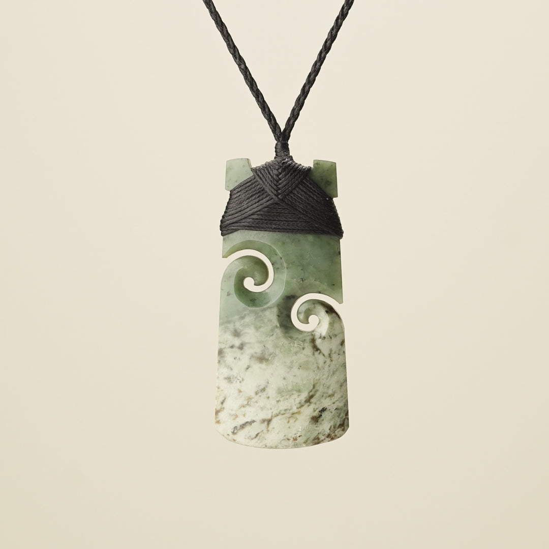 Toki Kawakawa Pounamu Large Pendant