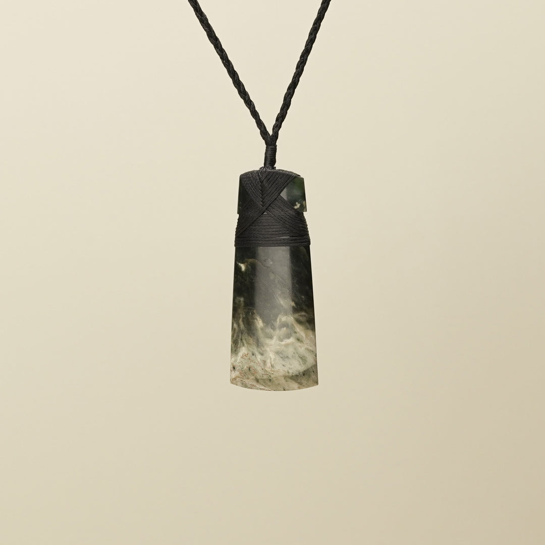 Raukaraka Pounamu Toki Pendant Large