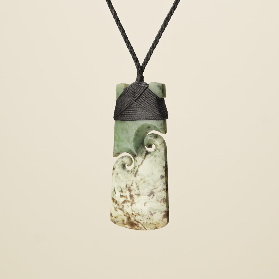 Toki Kawakawa Pounamu Large Pendant