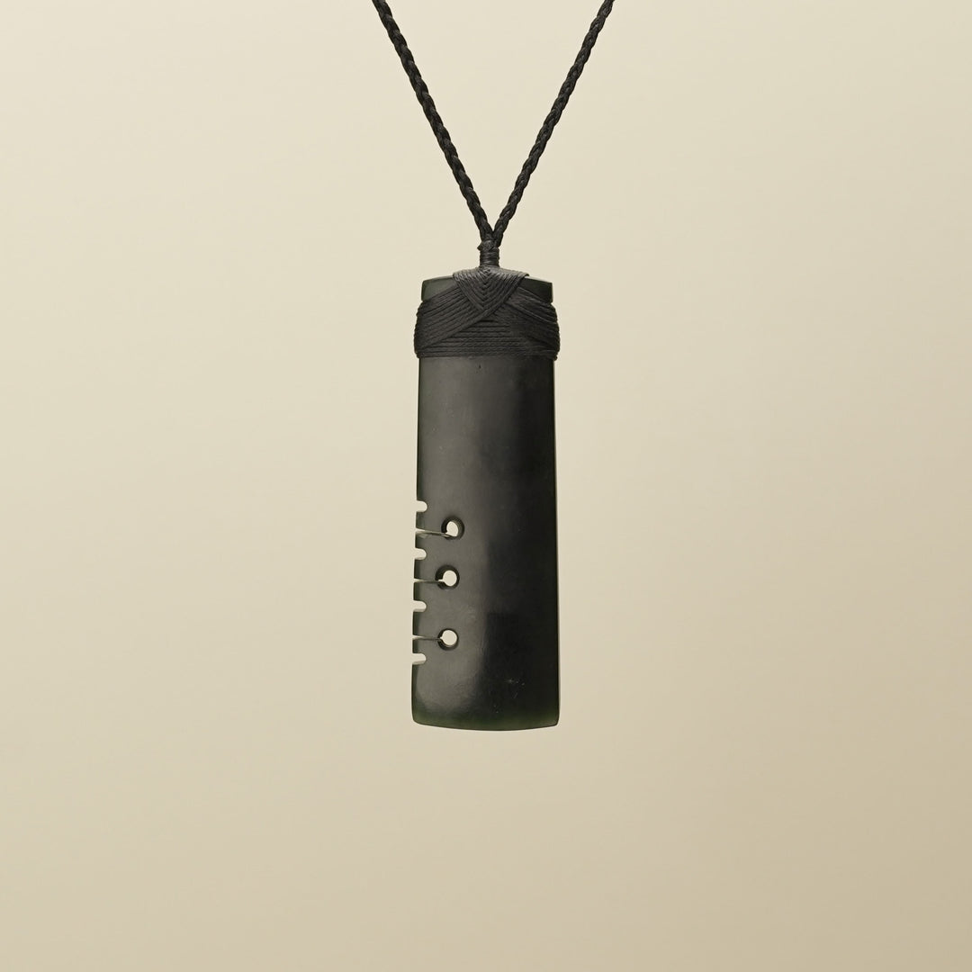 Kawakawa Pounamu Toki Pendant Extra Large