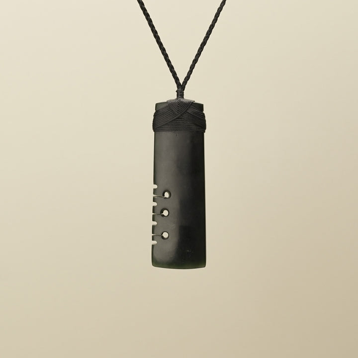 Kawakawa Pounamu Toki Pendant Extra Large