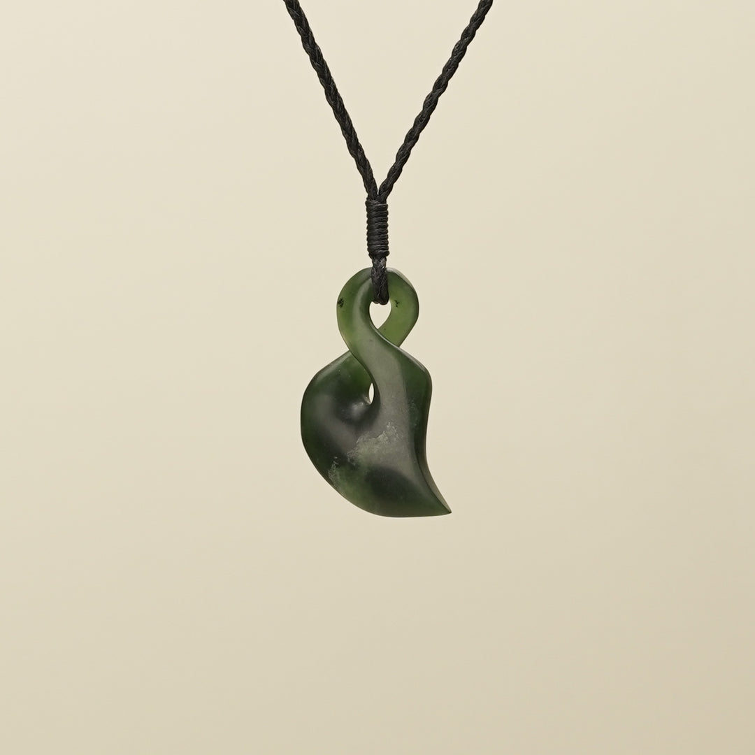 Kawakawa Pikoura Single Pounamu Pendant