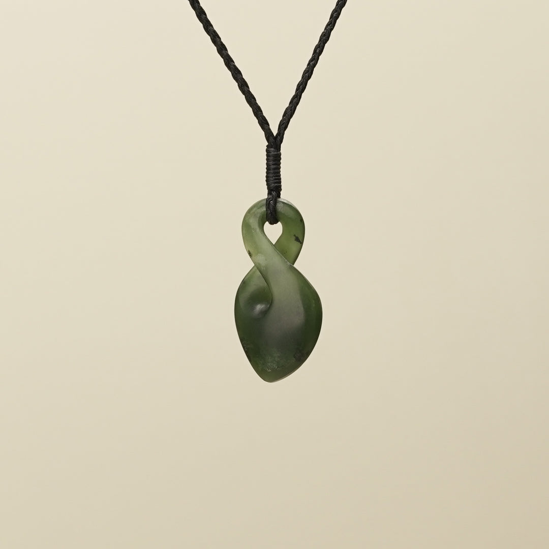 Pikoura Single Flower Putiputi Pounamu Pendant