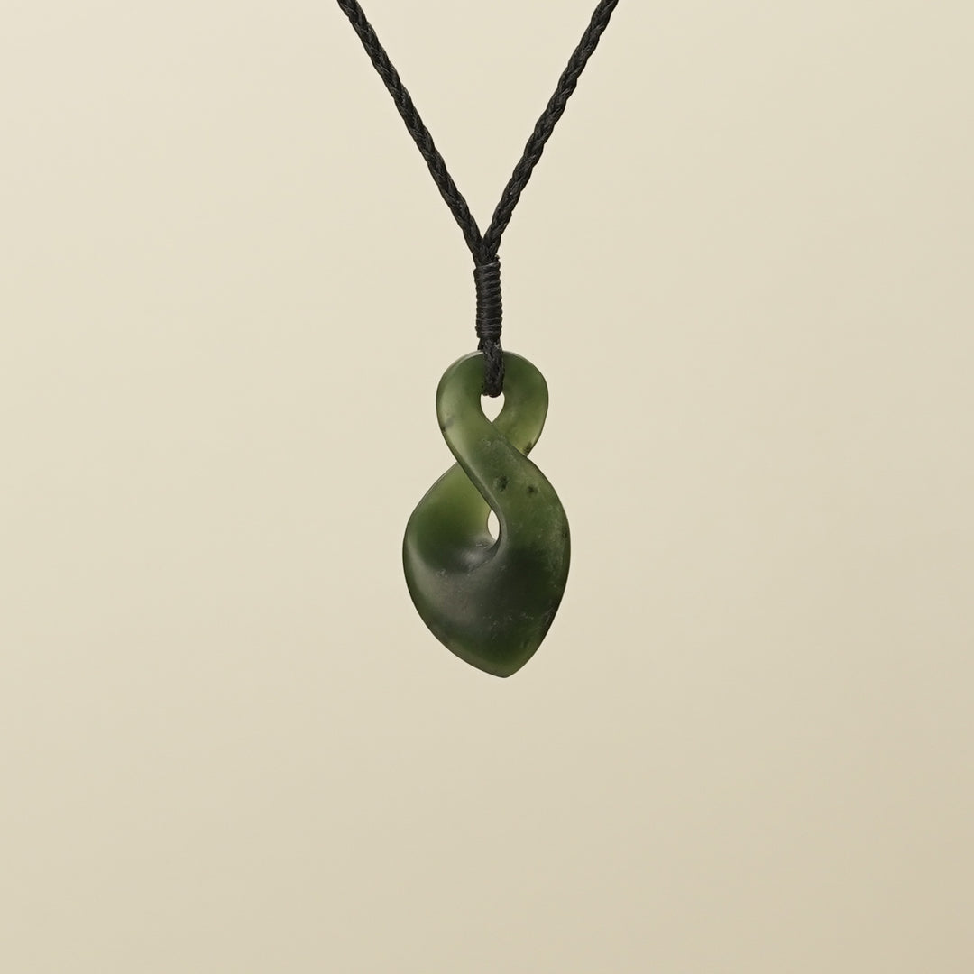 Pikoura Single Flower Putiputi Pounamu Pendant
