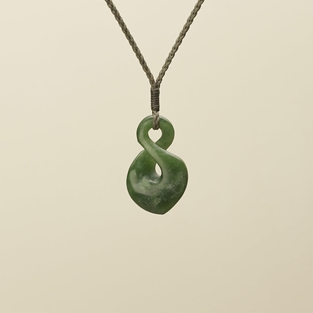 Angled Pikoura Single Flower Small Pendant