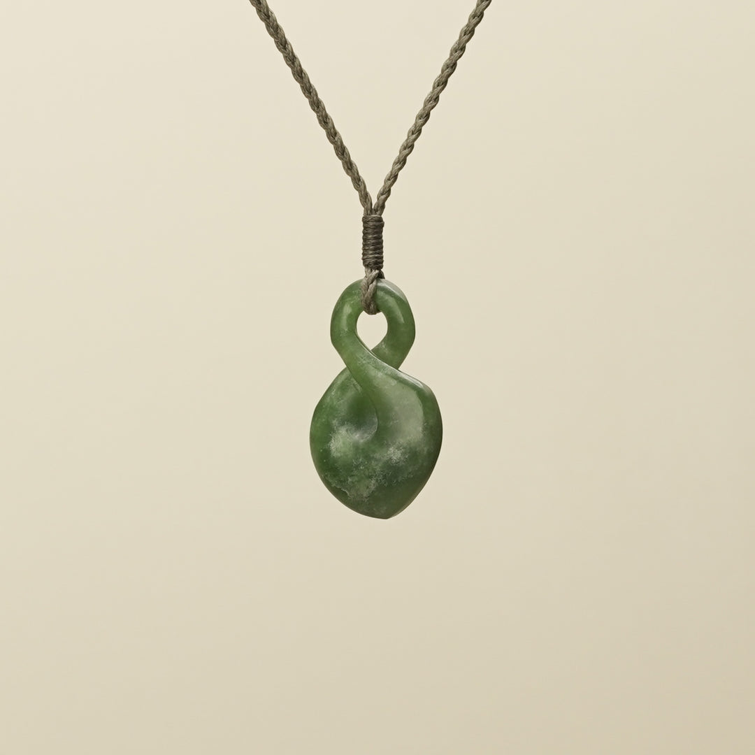 Angled Pikoura Single Flower Small Pendant