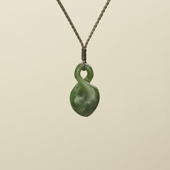 Angled Pikoura Single Flower Small Pendant