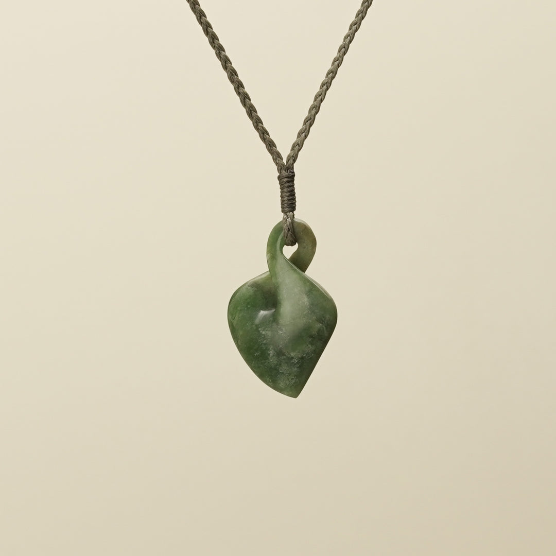 Angled Pikoura Single Flower Putiputi Pounamu Pendant