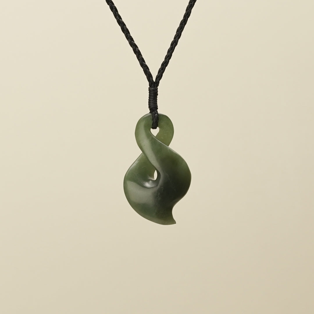 Dark Inanga Pikoura Single Medium Pendant