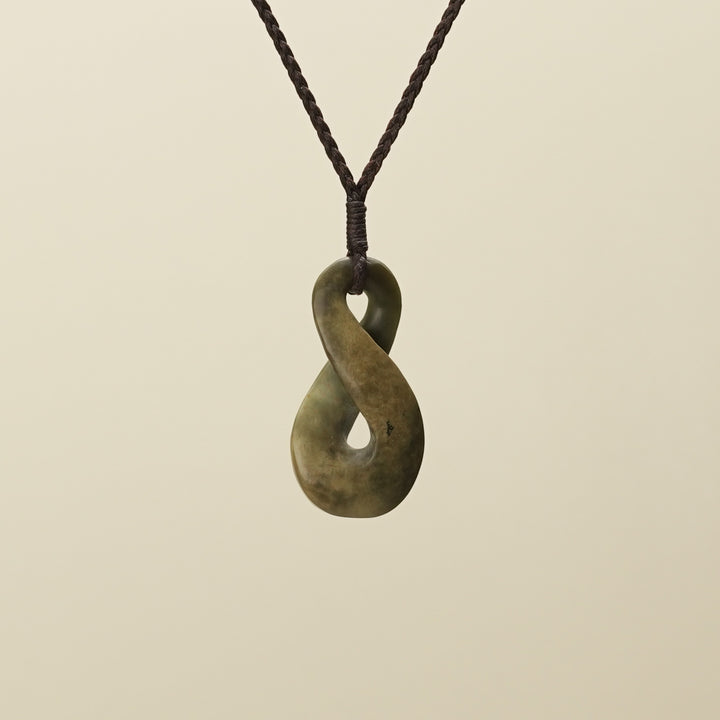 Raukaraka Pikoura Single Medium Pendant