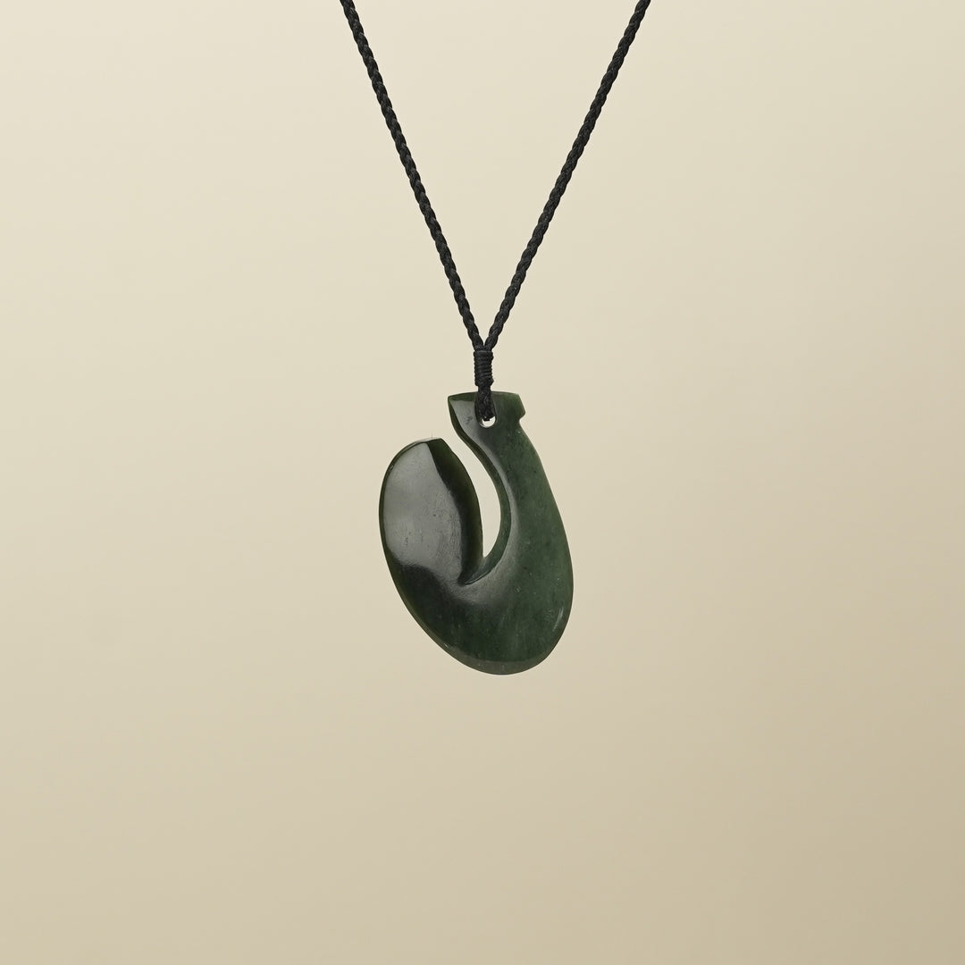 Kawakawa Inanga Pounamu Hei Matau Pendant