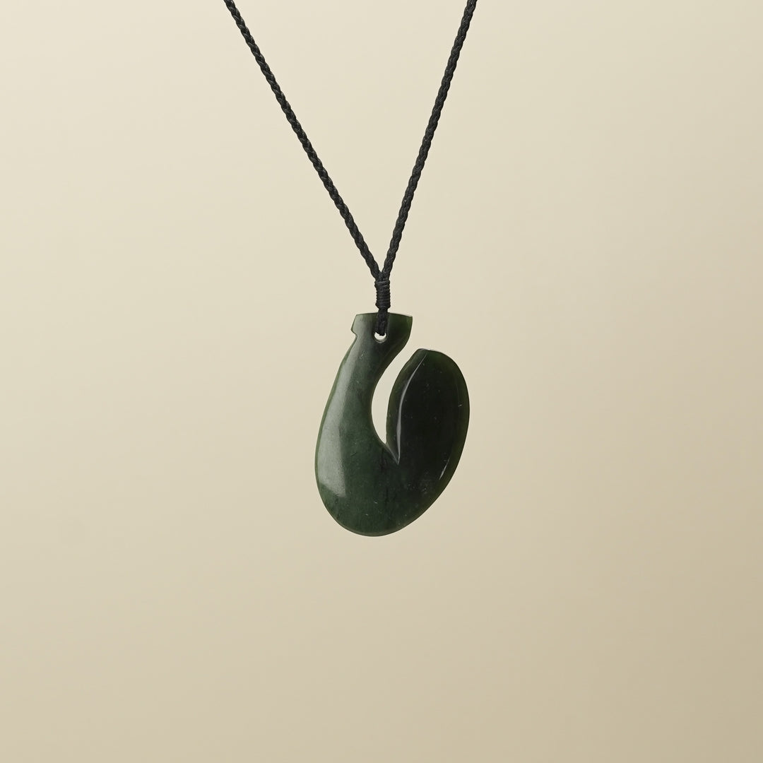 Kawakawa Inanga Pounamu Hei Matau Pendant