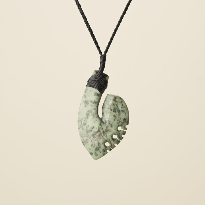 Hei Matau Kōkopu Greenstone Medium Pendant, Black Binding