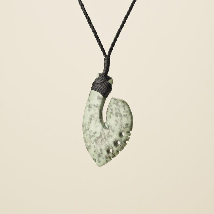 Hei Matau Kōkopu Greenstone Medium Pendant, Black Binding
