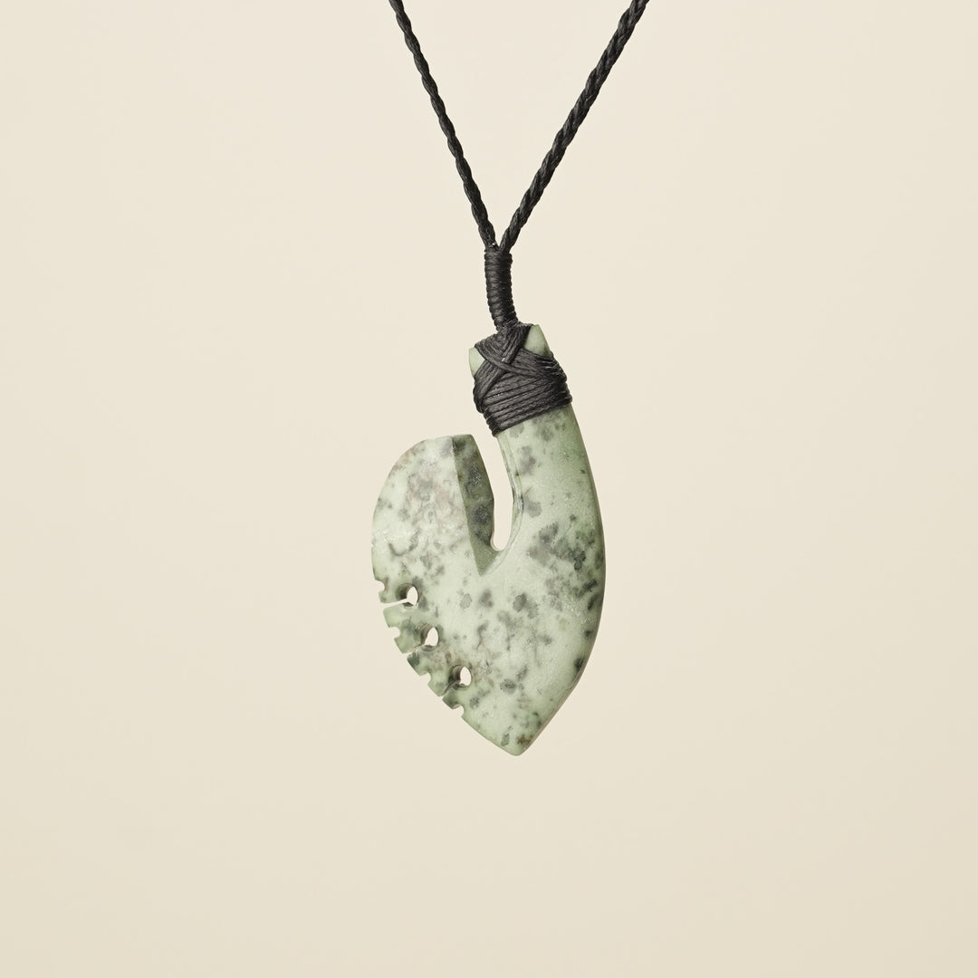 Hei Matau Kōkopu Greenstone Medium Pendant, Black Binding