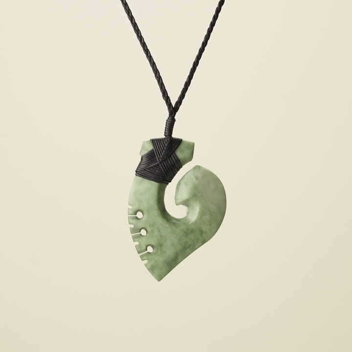 Hei Matau Inanga Greenstone Medium – Large Pendant