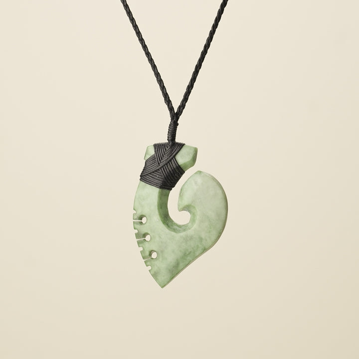 Hei Matau Inanga Greenstone Medium – Large Pendant