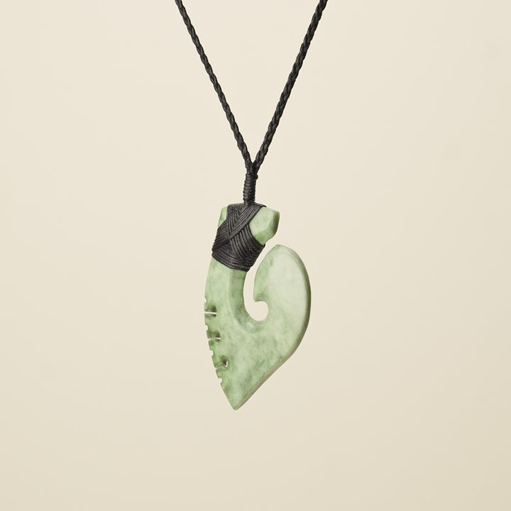 Hei Matau Inanga Greenstone Medium – Large Pendant