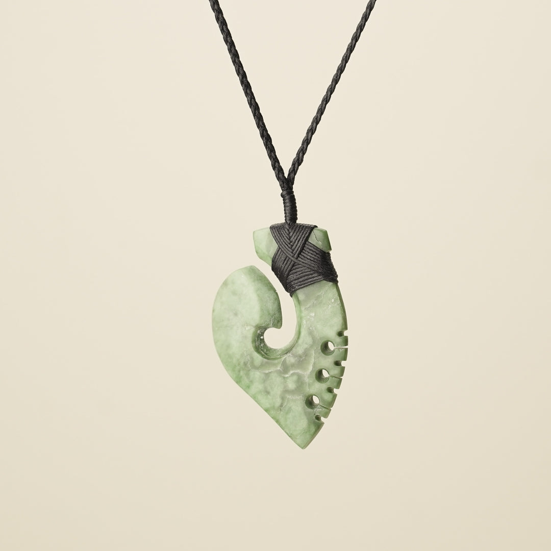 Hei Matau Inanga Greenstone Medium – Large Pendant