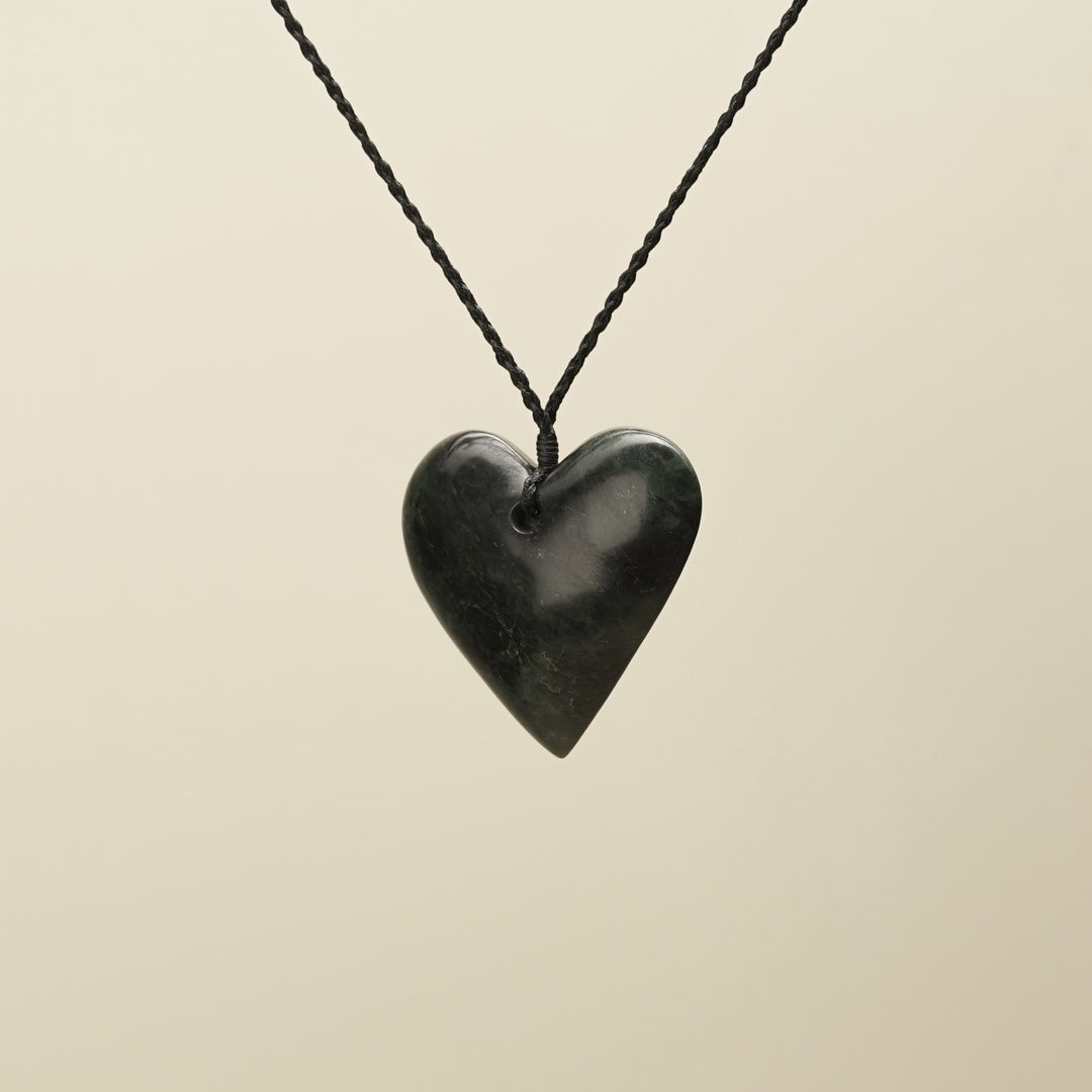 Kawakawa Pounamu Manawa XL Pendant