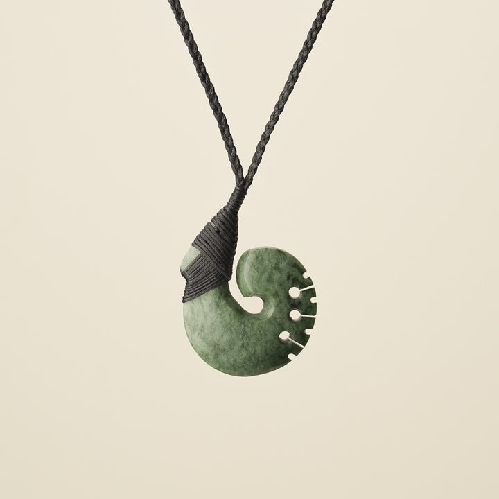 Hei Matau – Kawakawa Greenstone Medium Pendant Notched, Black Binding