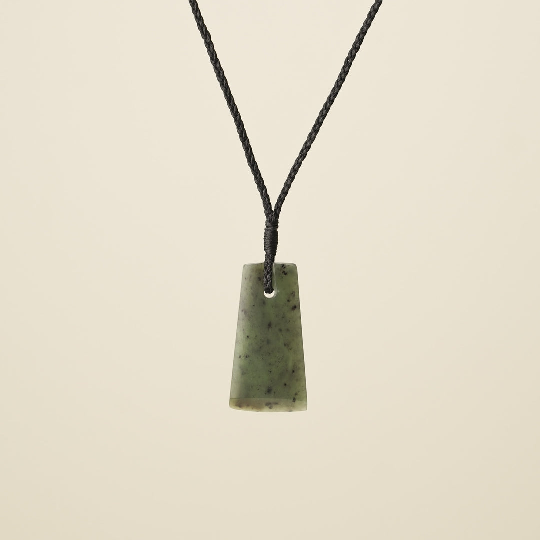 Toki Kawakawa Matte Pounamu Small, Black Binding