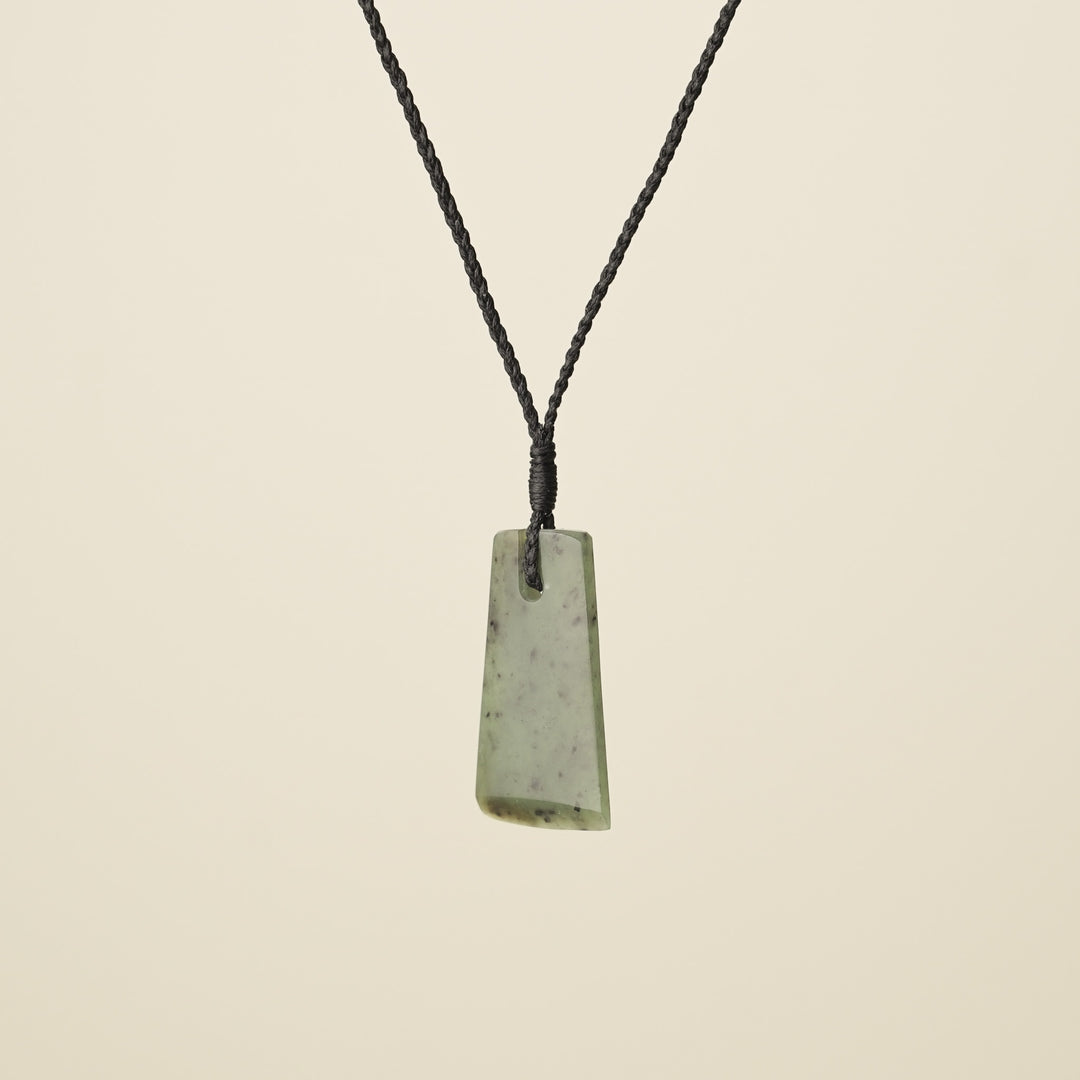 Toki Kawakawa Matte Pounamu Small, Black Binding