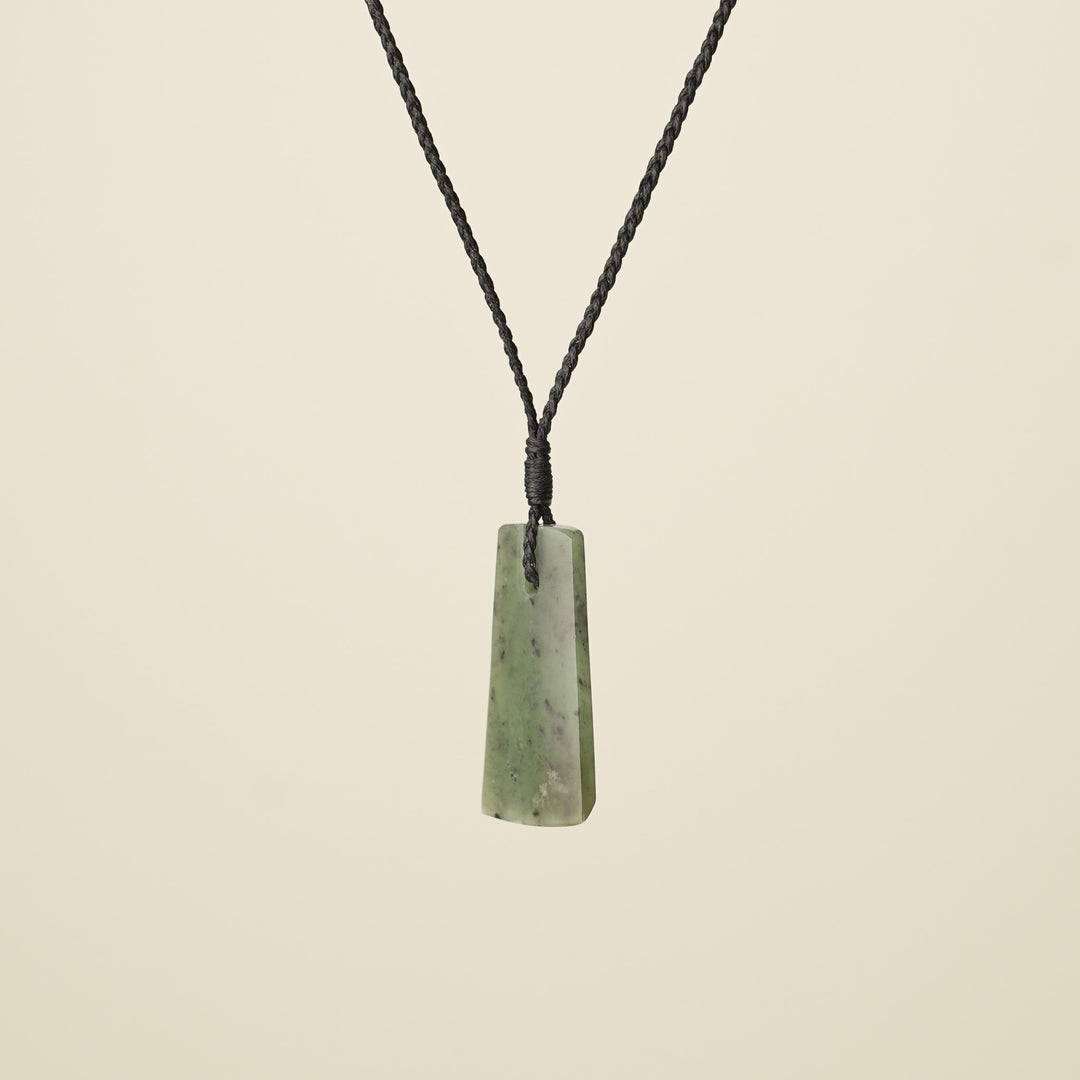 Toki Kawakawa Matte Pounamu Small, Black Binding