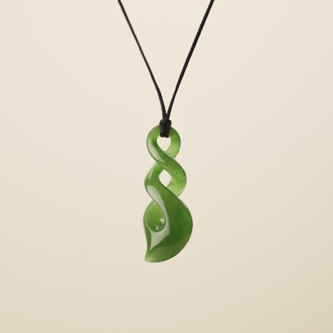 Pikorua Greenstone Small Pendant