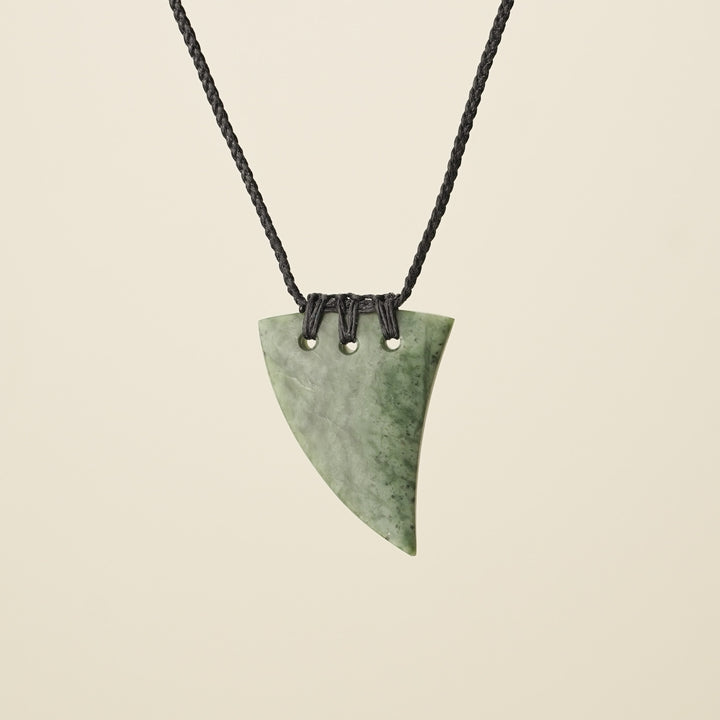 Niho – Tooth Inanga Pounamu Medium Pendant I