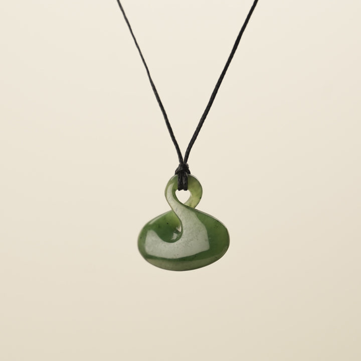Medium Pikorua Twist Pendant