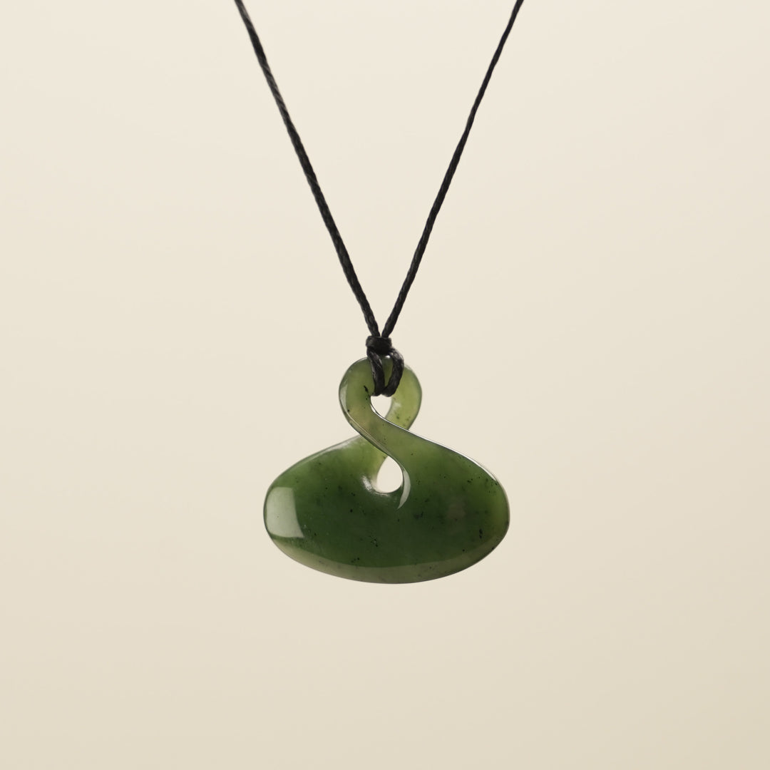 Medium Pikorua Twist Pendant