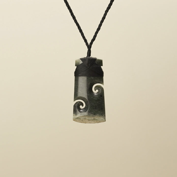 Toki with Koru Raukaraka Pounamu Large, Black Binding