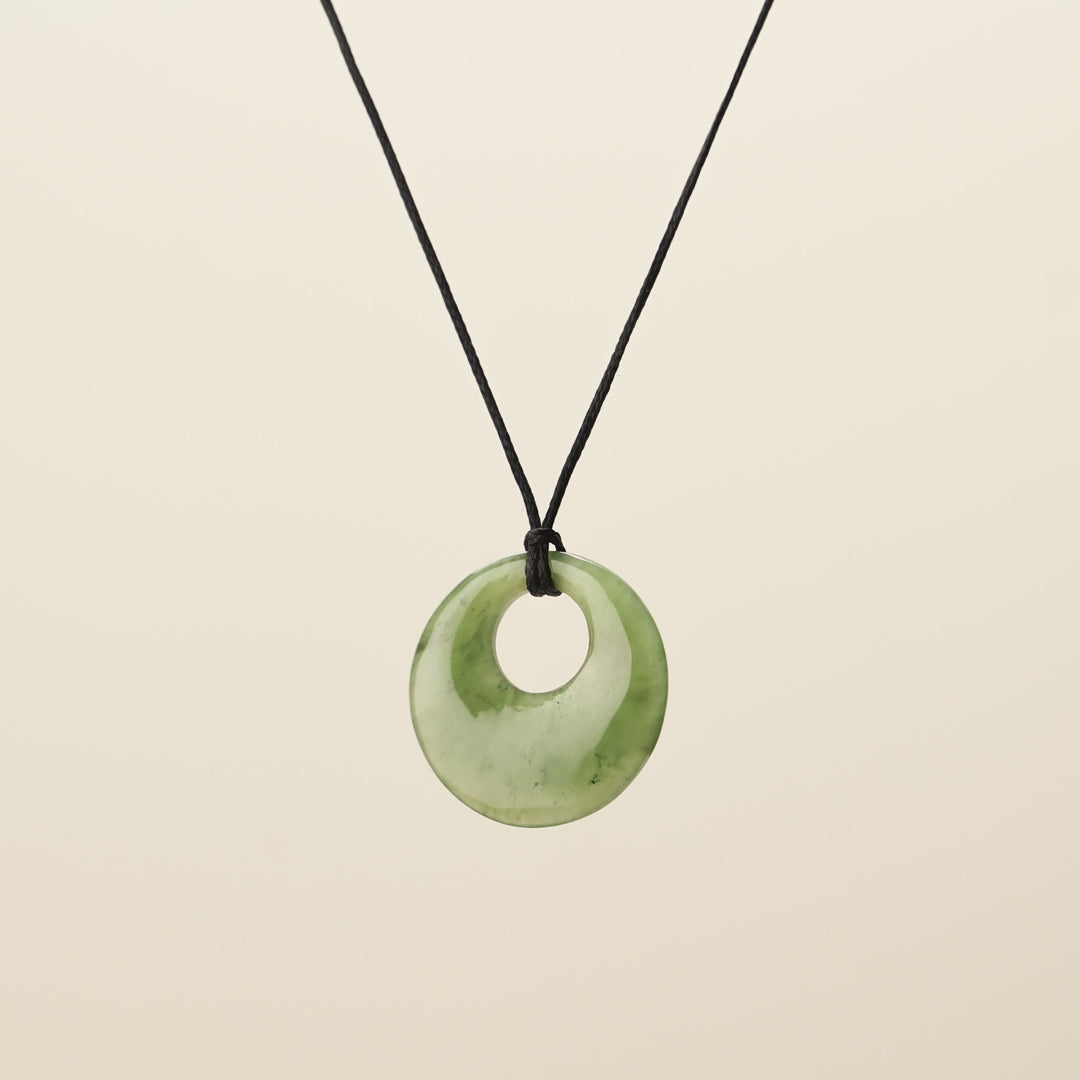 Porowhita Circle of life, Offset Pendant