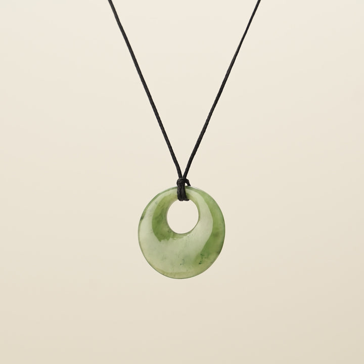 Porowhita Circle of life, Offset Pendant