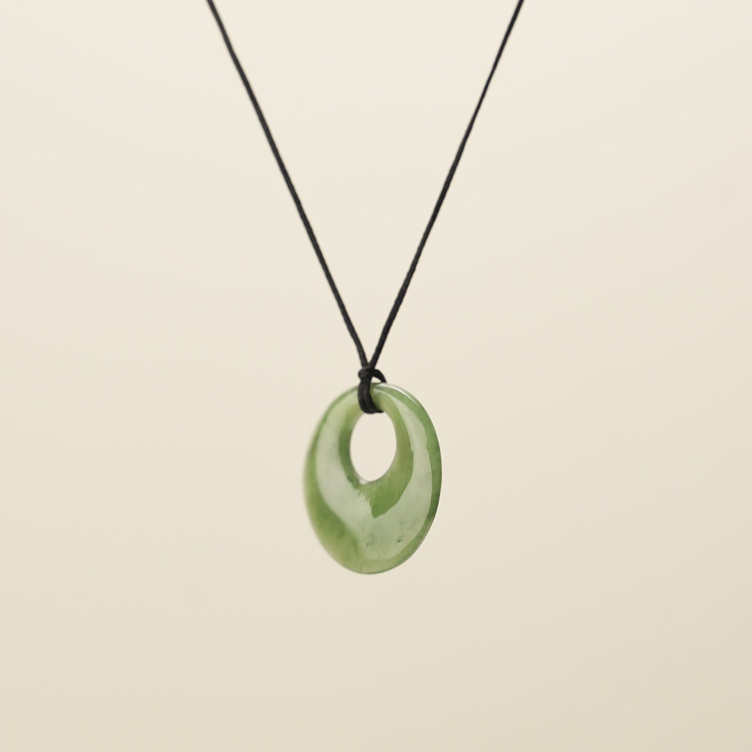 Porowhita Circle of life, Offset Pendant