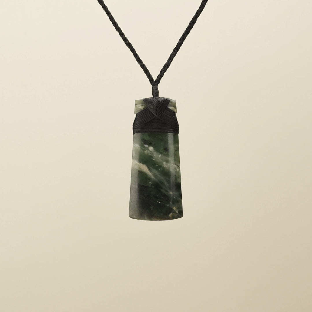 Large Raukaraka Pounamu Toki Pendant