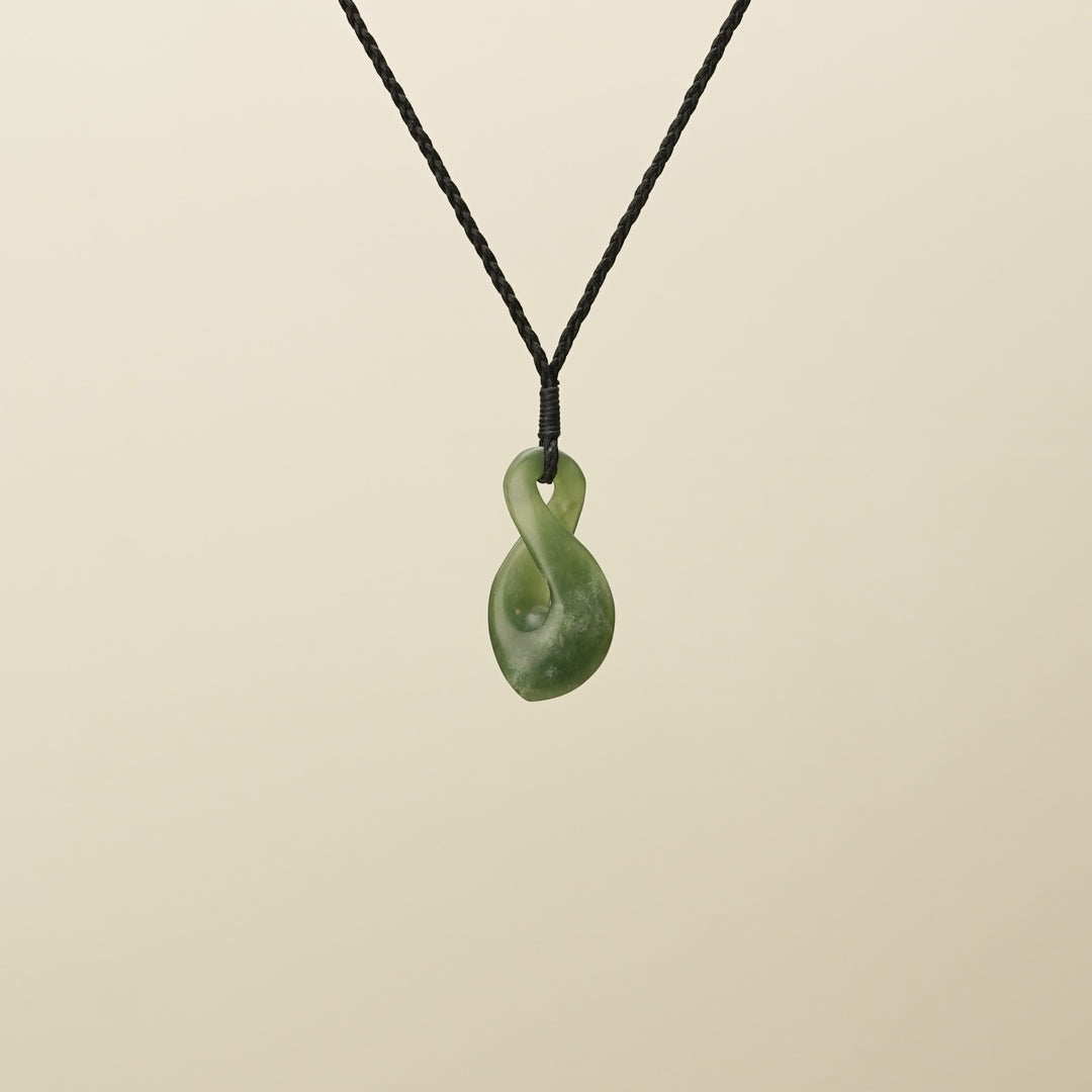Pikoura Single Flower Putiputi Pounamu Pendant