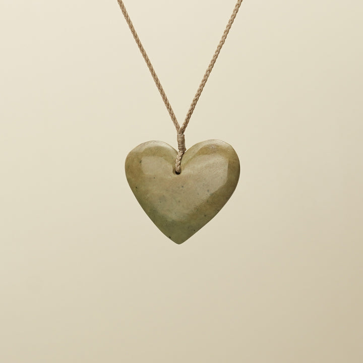 Manawa Raukaraka Large Pounamu Pendant
