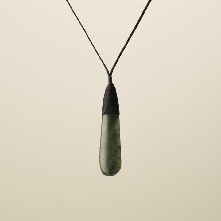 Roimata Pounamu Medium Bound