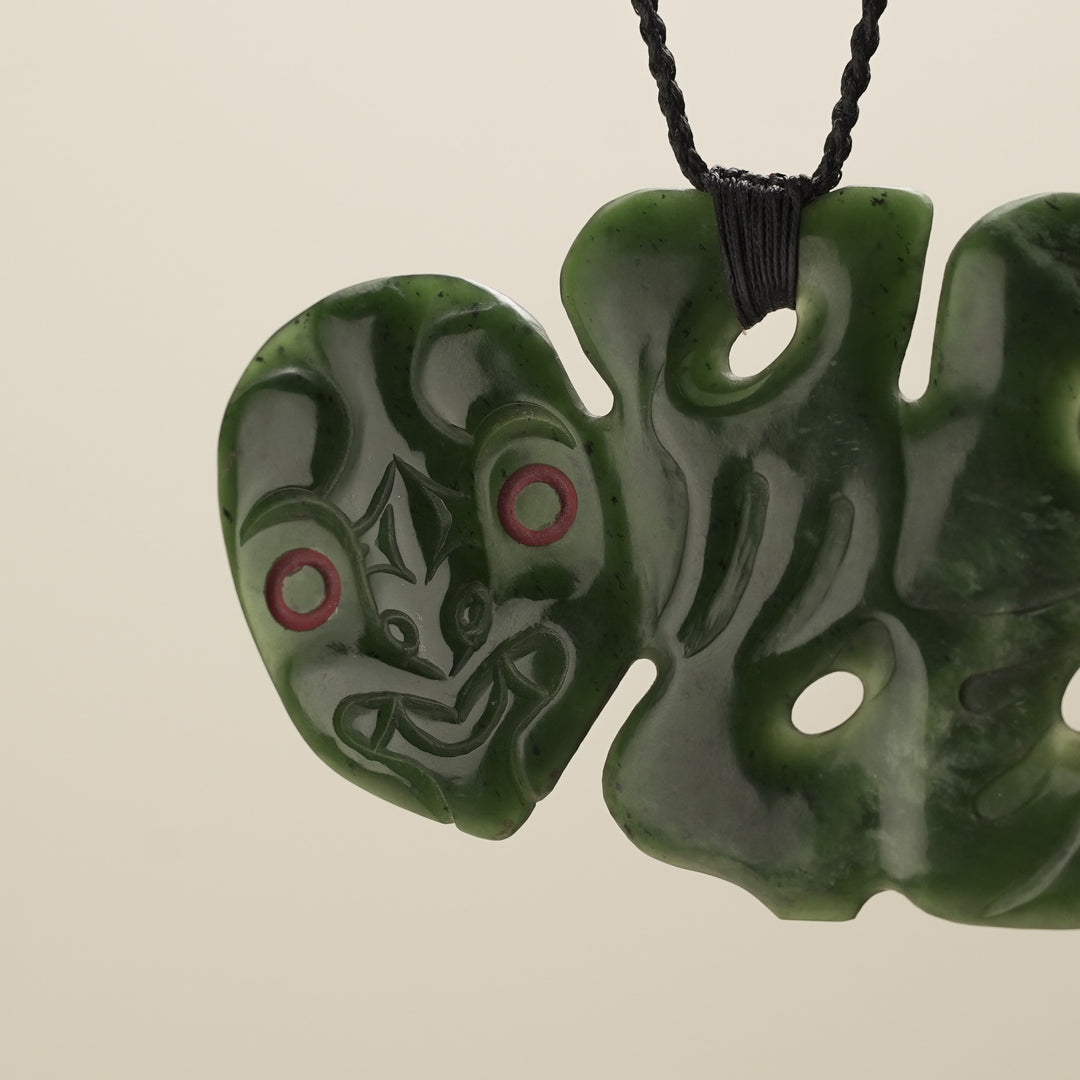 Hei Tiki Pounamu Pendant Kawakawa XL