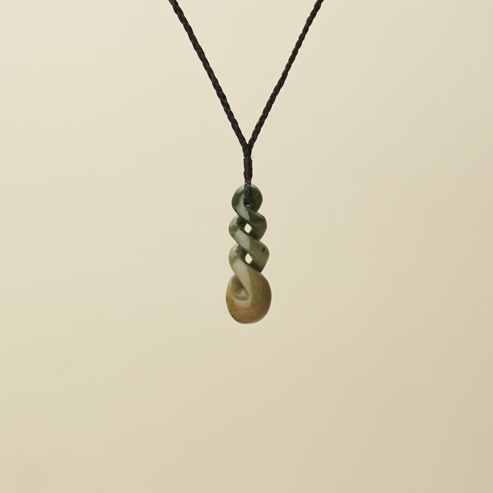 Pikorua Pounamu Triple Medium Pendant